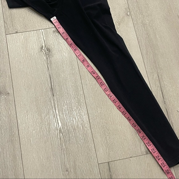 NIKE Just Do It Cropped Athletic Activewear Black Leggings Size S - Picture 4 of 9